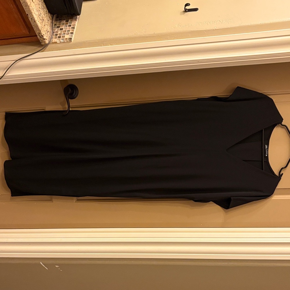 Zara Black V-Neck Top